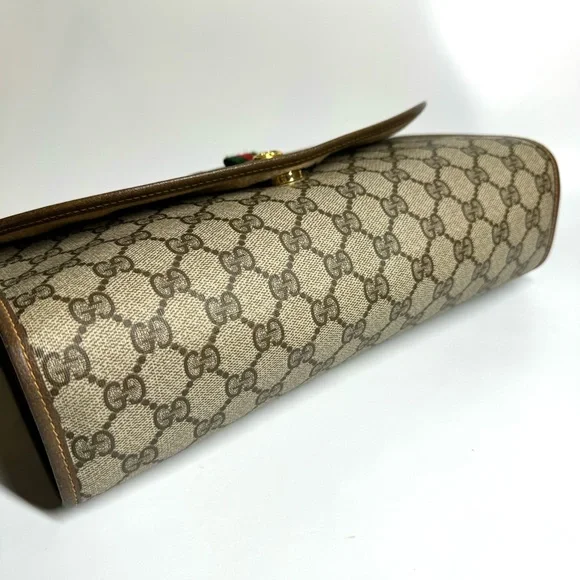Gucci Clutch - Picture 11 of 15